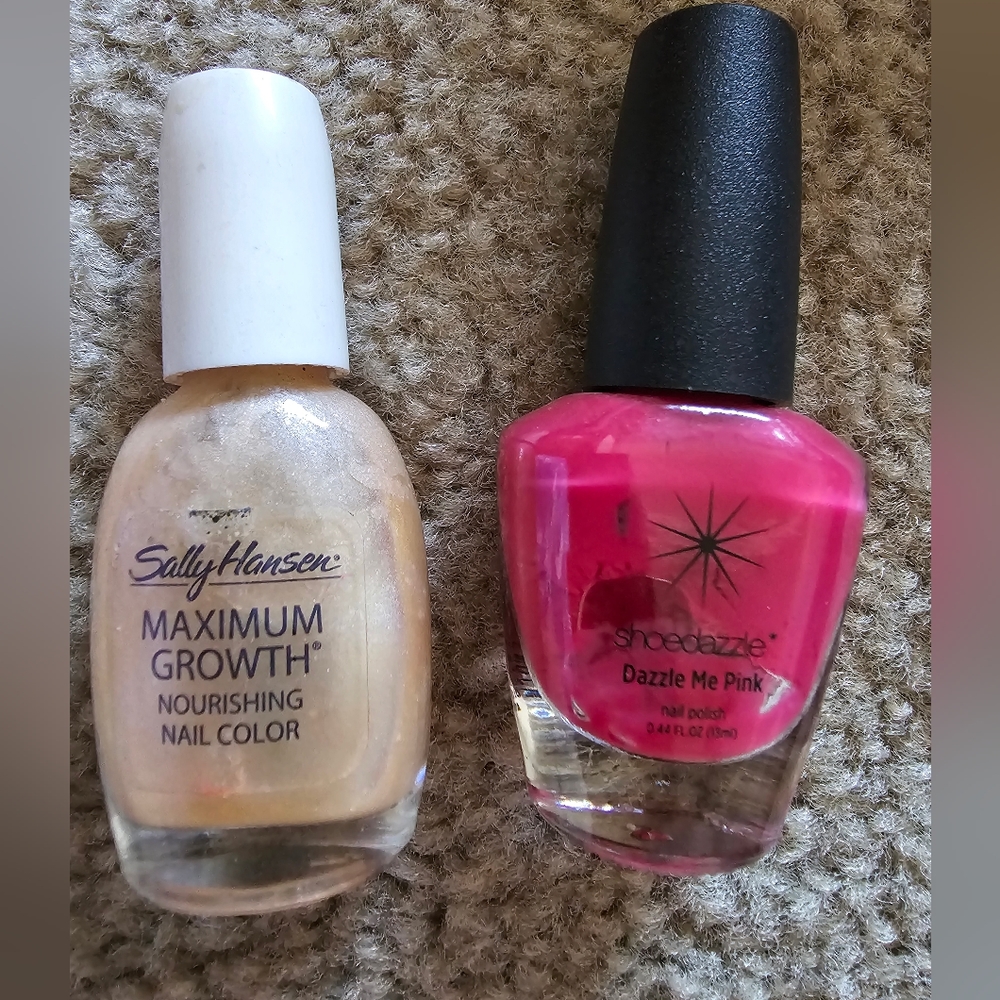 Lot of 2 nail polish